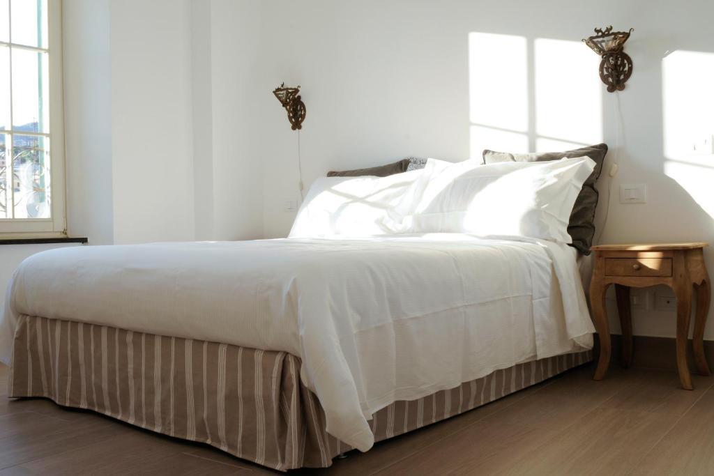La Superba Rooms & Breakfast เจนัว ห้อง รูปภาพ