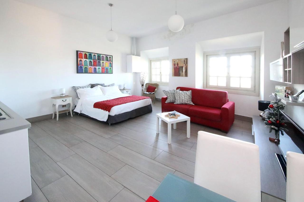 La Superba Rooms & Breakfast เจนัว ภายนอก รูปภาพ
