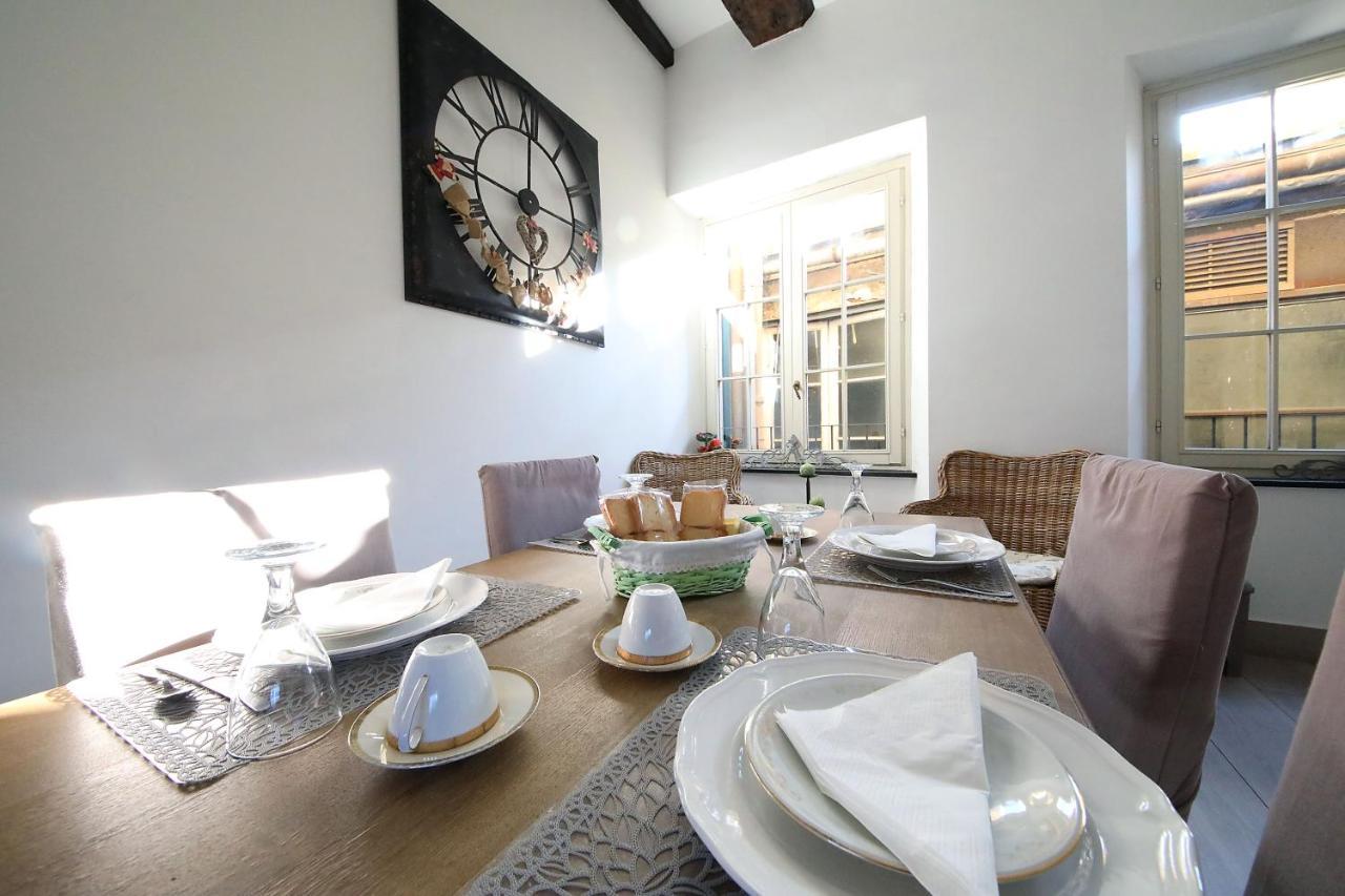 La Superba Rooms & Breakfast เจนัว ภายนอก รูปภาพ